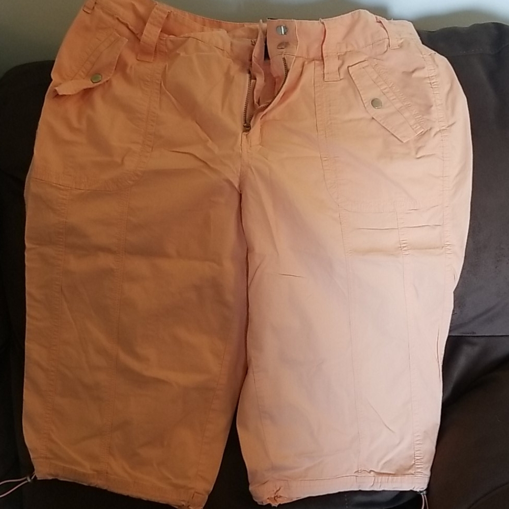 Peach capris